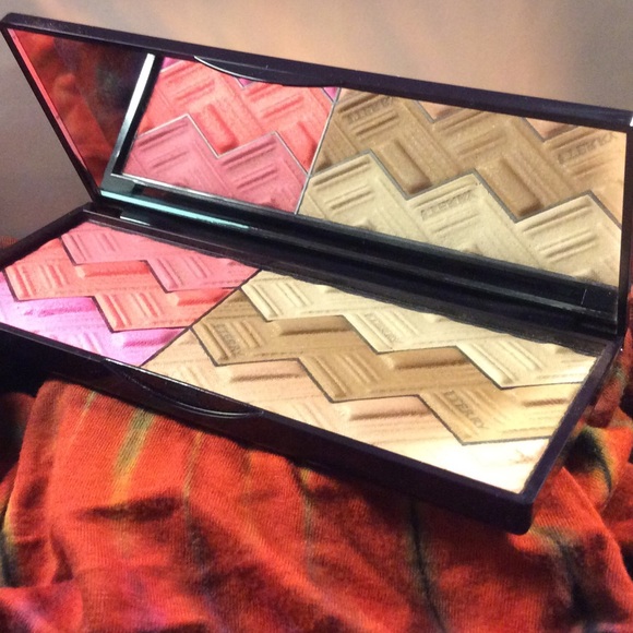 By Terry Sun Designer Palette- Tan & Flash Cruise - Picture 1 of 4