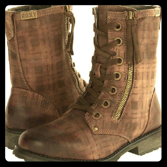 Roxy boots