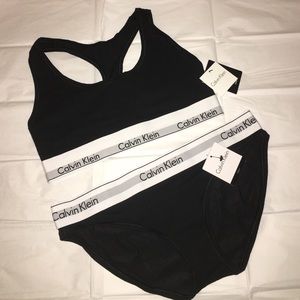 NWT Calvin Klein Set