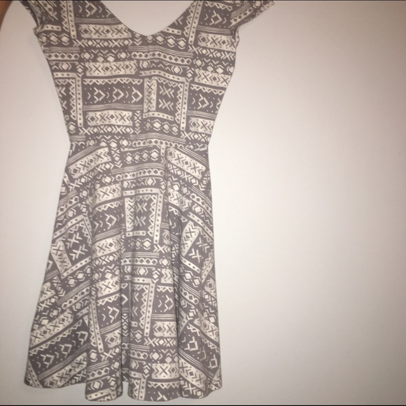 Hollister Aztec print fit and flare dress - Picture 1 of 3