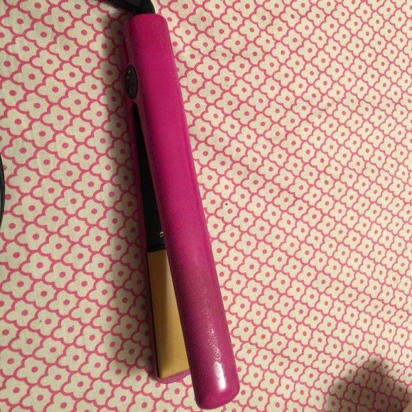 Pink chi flat iron