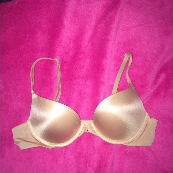 VS nude bra