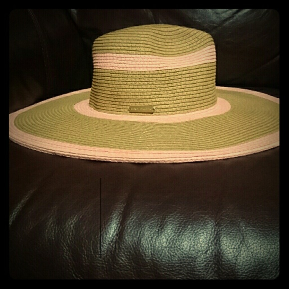 Beach hat