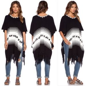 ✨Sale✨Wildfox Fringe Poncho