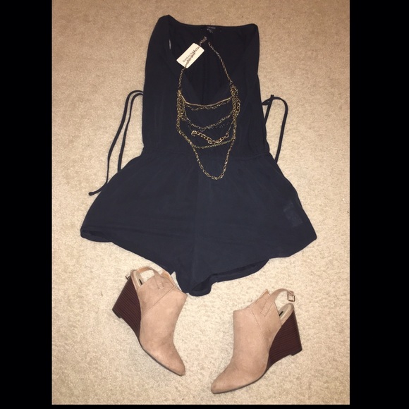 Romper - Picture 1 of 4