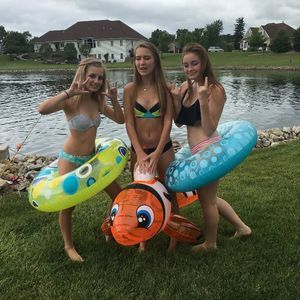 Meet your Posher, Ashley