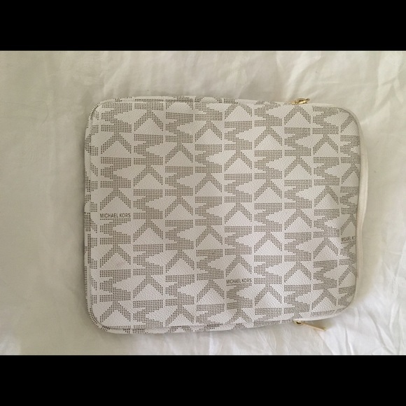 Michael Kors -IPad tablet cover - Picture 2 of 3