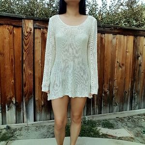 Knit long sleeve sweater