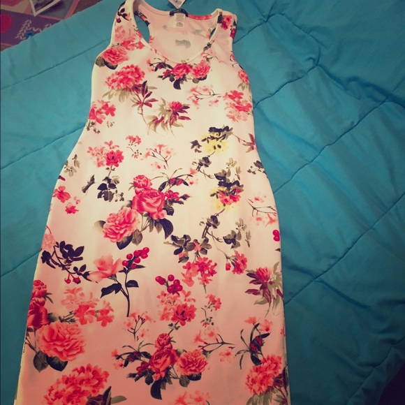 Sleeveless midi dress!!!!