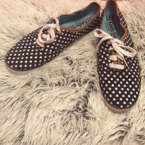 Navy and white polka dot keds