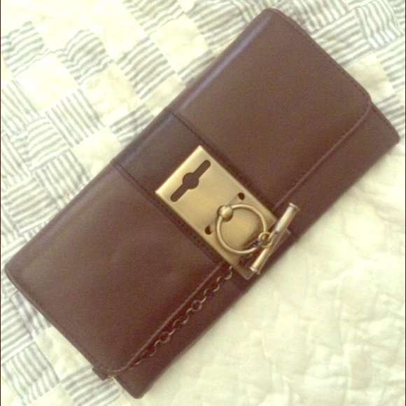 ❌SOLD❌BCBG Brown/ Black Wallet with Barrel & Chain
