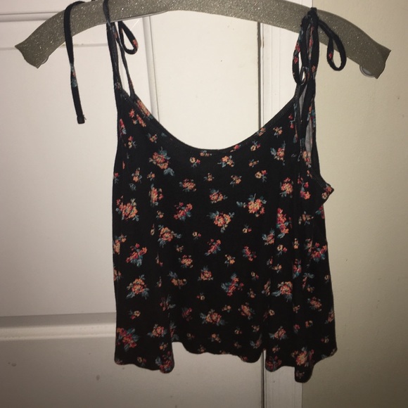 Black and floral patterned tank top with ties - Picture 1 of 3