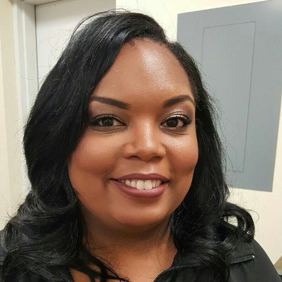 Meet your Posher, Renata