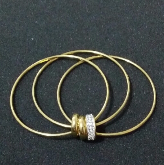 Jewelry - Bangle bracelets