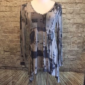 Pretty and Comfy Karen Kane Top