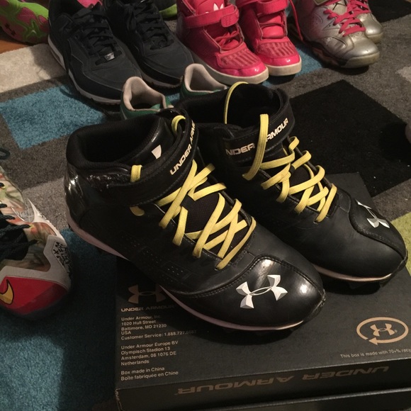 Under armour football cleats