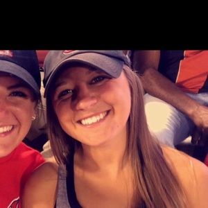 Meet your Posher, Hope