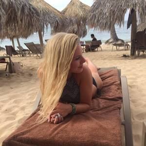 Meet your Posher, Karlee