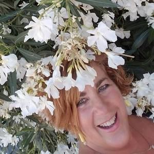 Meet your Posher, Carlene