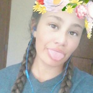 Meet your Posher, Aurora