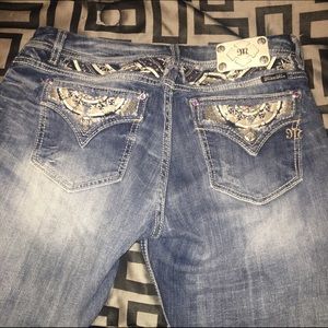 Miss Me capris size 34 great condition no stains