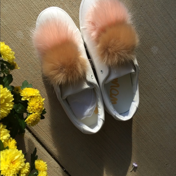 ! 🌷shop of Joy✅Posh Ambassador ✅Ships fast 🌷 - Picture 4 of 7