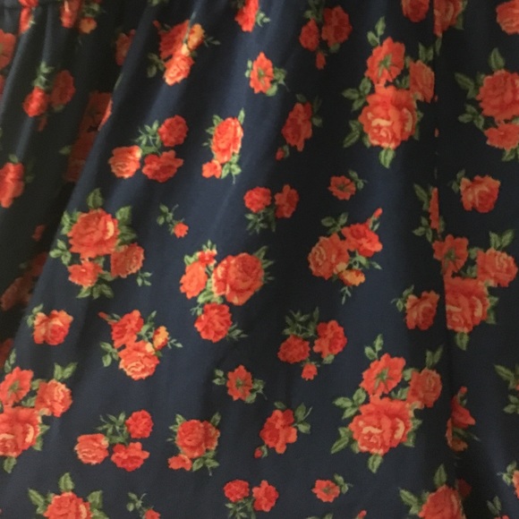 Floral ROMPER - Picture 3 of 4