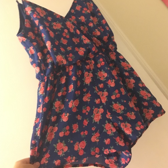 Floral ROMPER - Picture 4 of 4