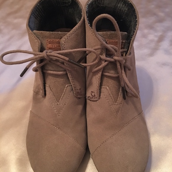 TOMS Taupe Suede Wedges