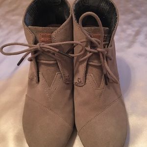TOMS Taupe Suede Wedges