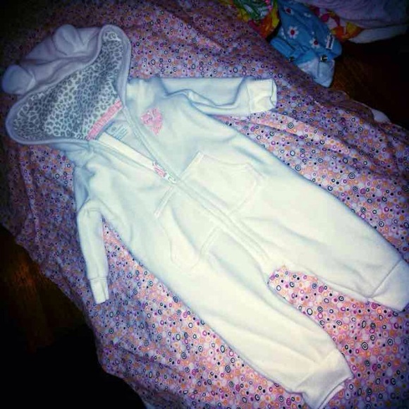 Carter's NWOT fleece body suit