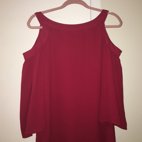 Red cut off shoulder mini dress - Picture 3 of 4