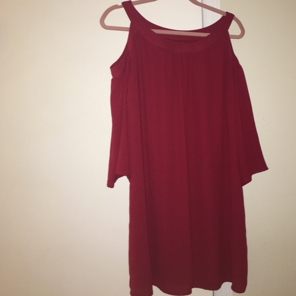 Red cut off shoulder mini dress - Picture 4 of 4