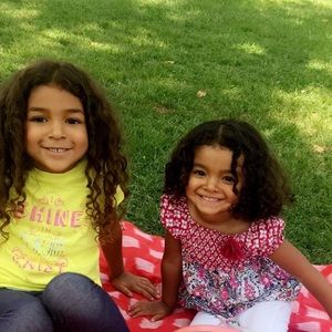 Meet your Poshers, January and jenessa