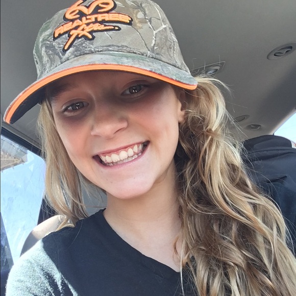 Meet your Posher, Riley - Picture 1 of 1