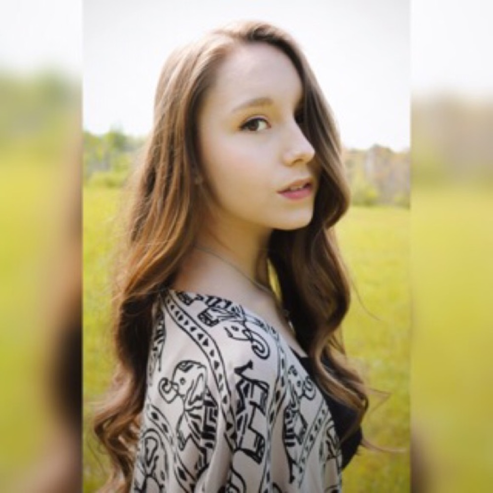 Meet your Posher, Julia