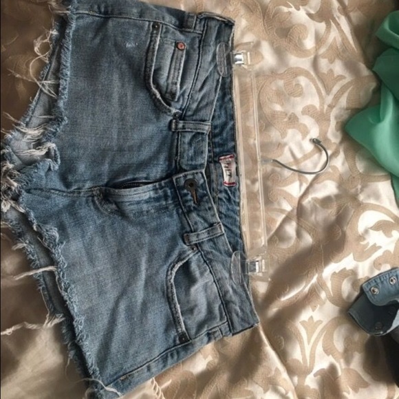 Light jean shorts