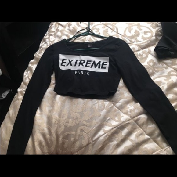 Long sleeve black crop top