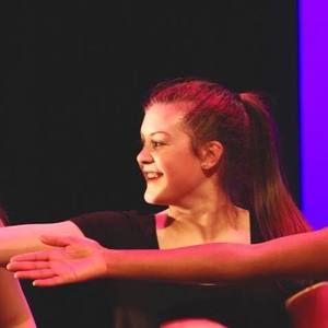 Meet your Posher, Elizabeth