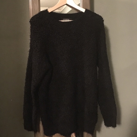 By Corpus black fuzzy sweater