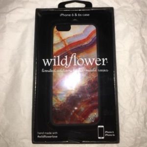 NWT Wildflower Case