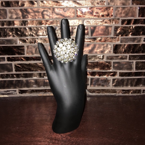 Amazing dome stones ring worn twice.