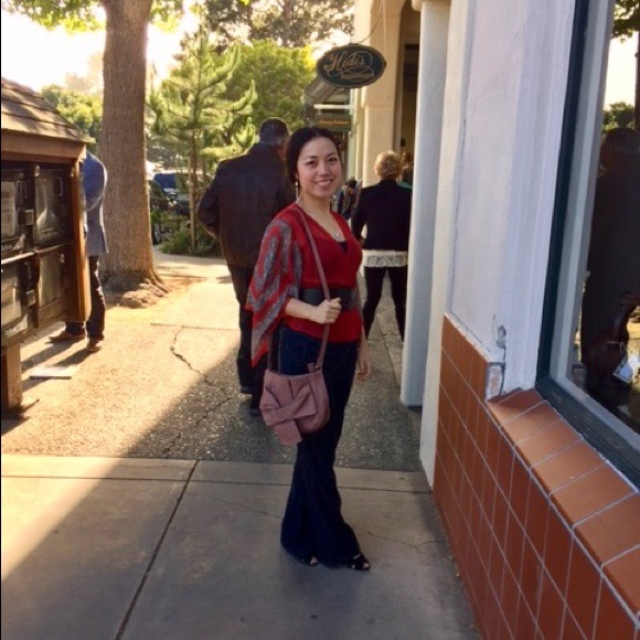 Meet your Posher, Jeannie - Picture 2 of 6