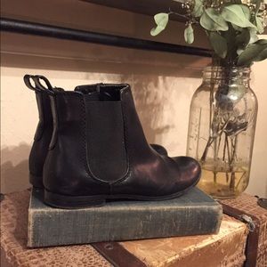 Black Chelsea Boot