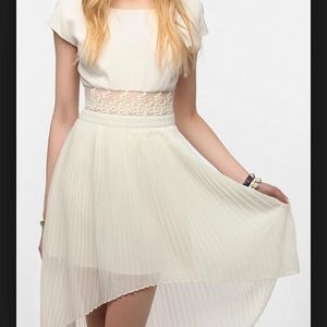 Kimchi blue white 3D pleated lace dress