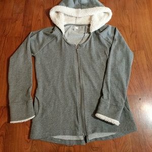 NEW Gray hoodie with fleece lining