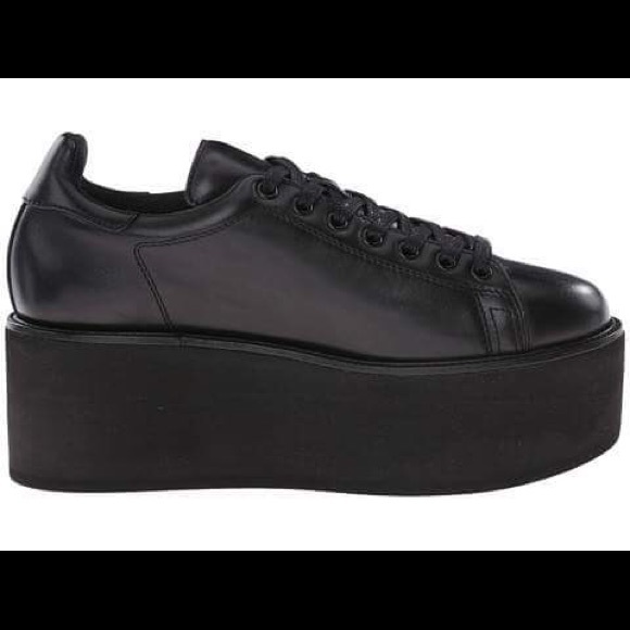 💕host pick 💕Costume National platforms - Picture 2 of 3