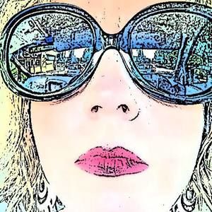 Meet your Posher, Andrea