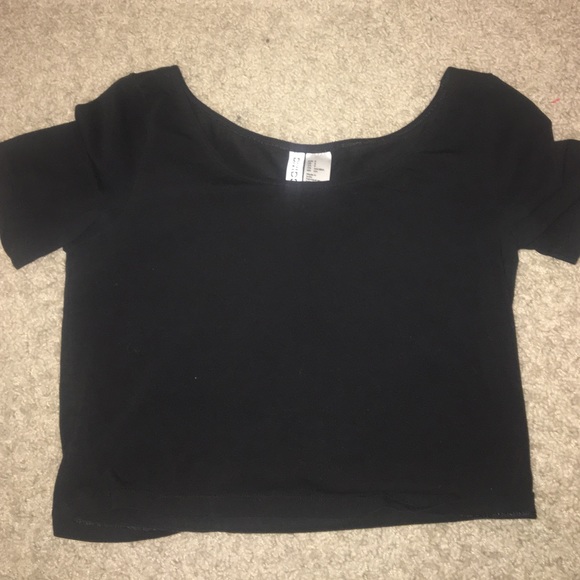 black crop top