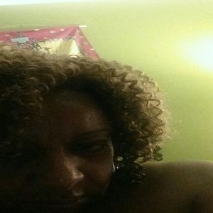 Meet your Posher, Burlia